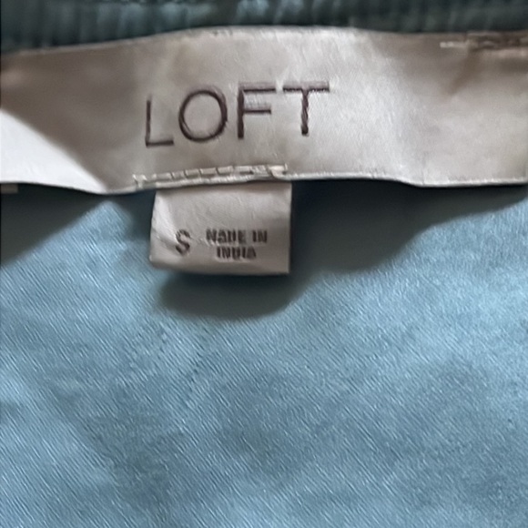 LOFT light blue silky feel long sleeves tie collar V neck top blouse Sz S - Picture 6 of 9